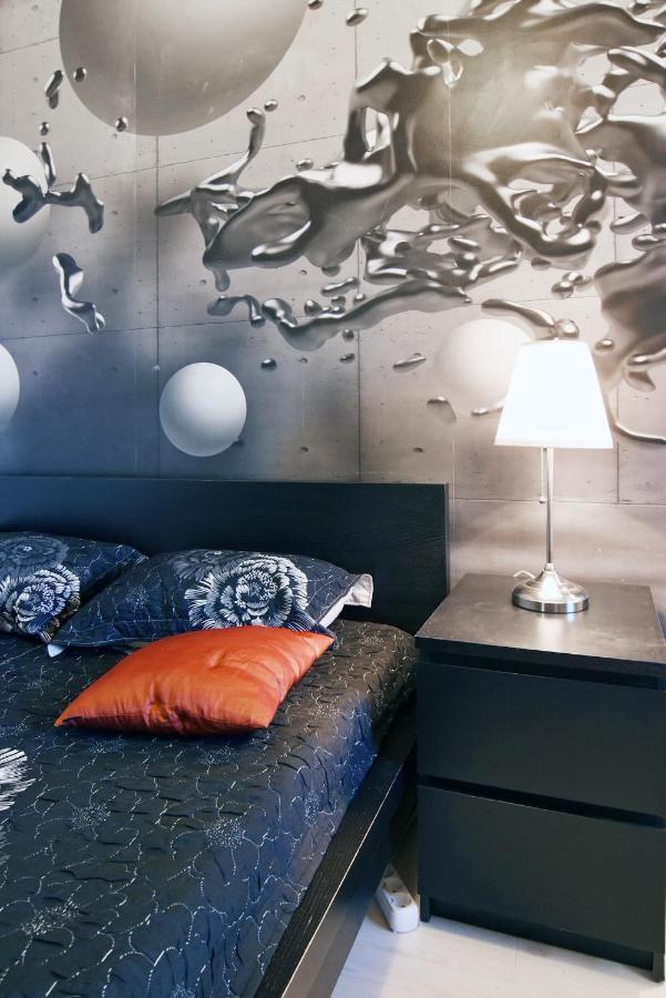 Bucharest Studio Luaran gambar