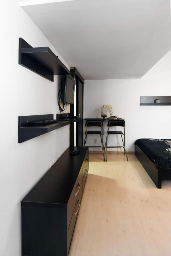 Bucharest Studio Luaran gambar